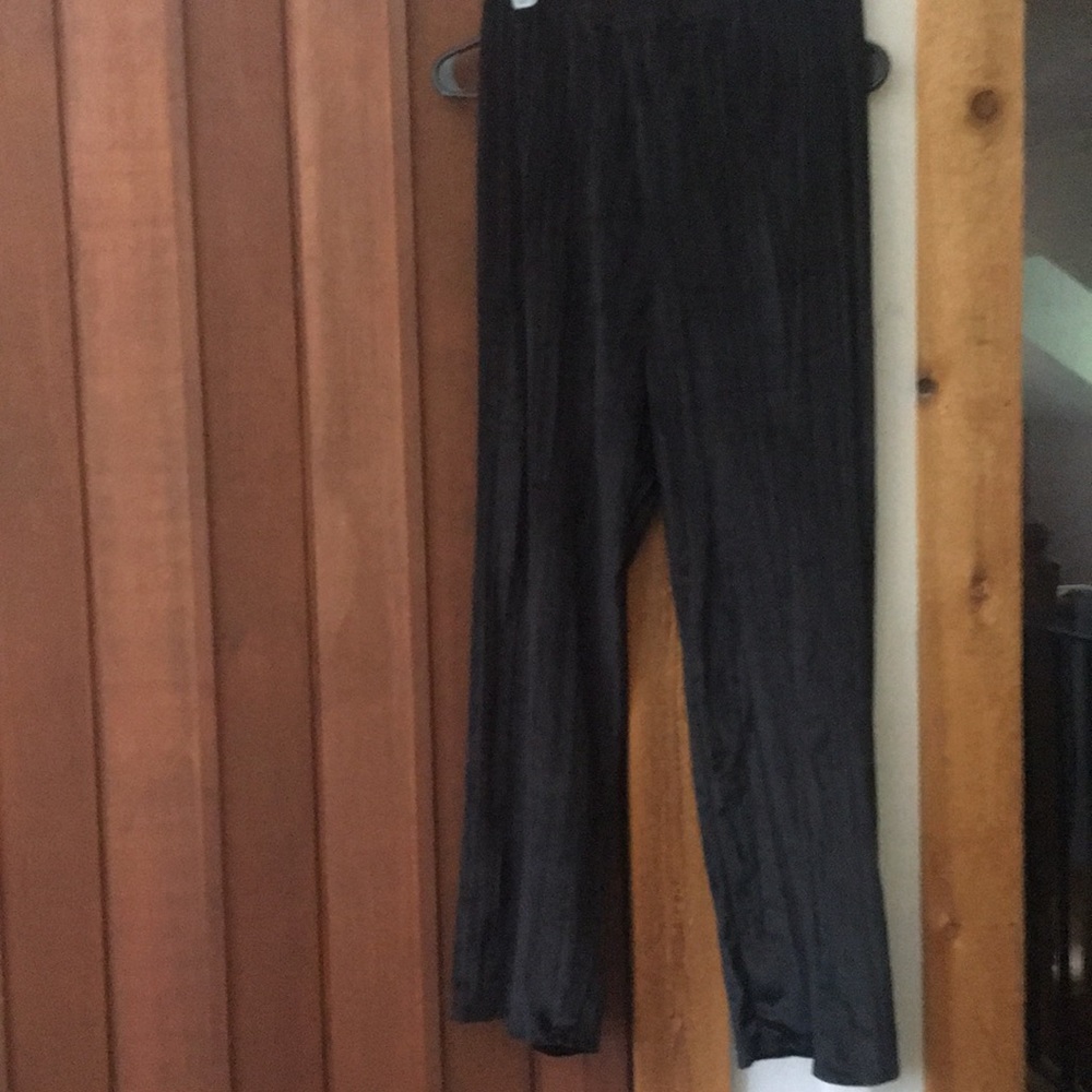 Velvety flowy Black pants